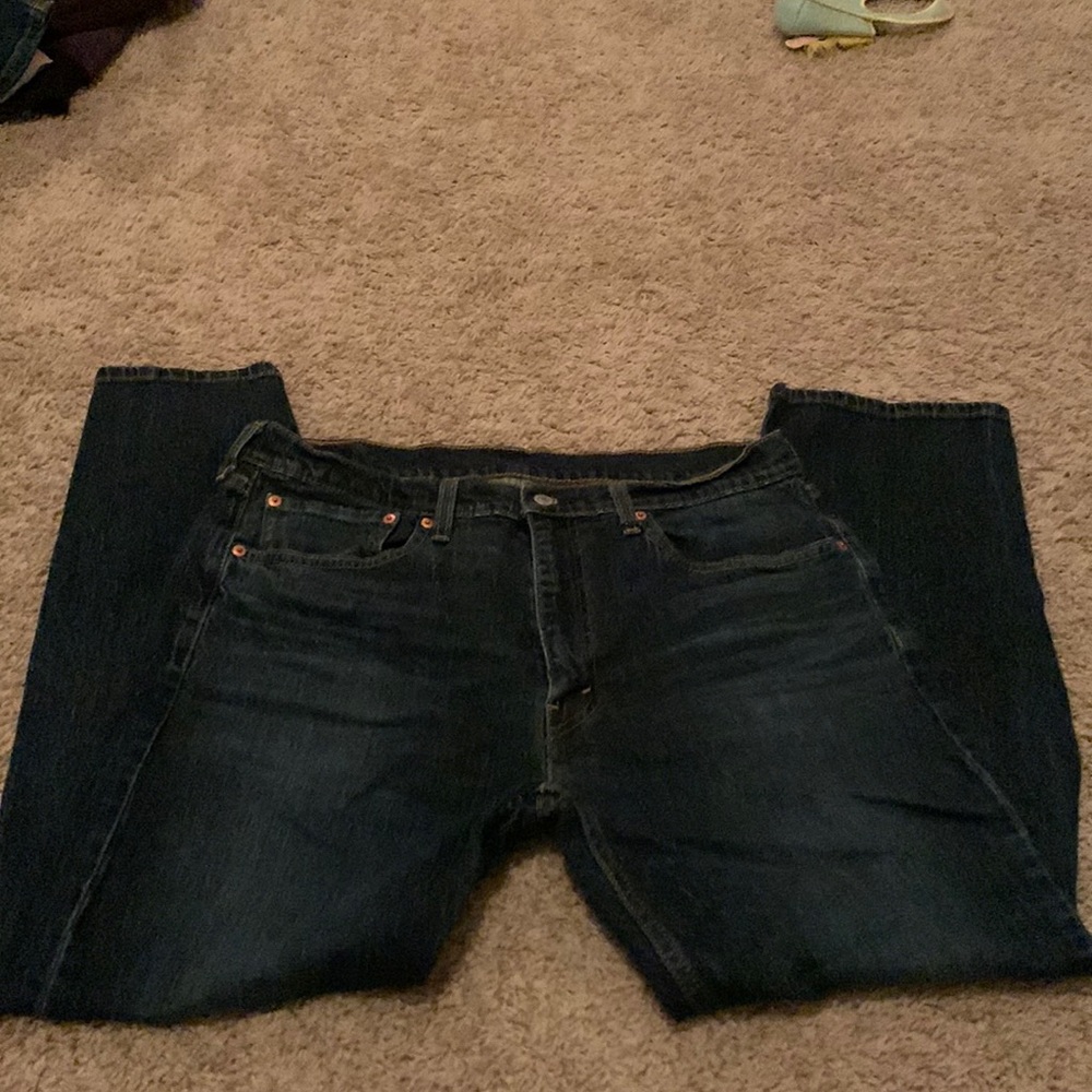 Mens Levi dark wash 505 jeans size 36 x 30